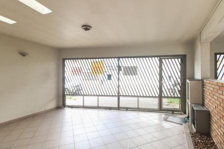 Casa à venda com 105m², 1 quarto e 2 vagas Casa à venda com 105m², 1 quarto e 2 vagasGaragem