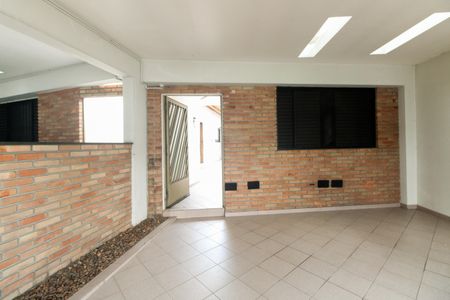 Casa à venda com 105m², 1 quarto e 2 vagas Casa à venda com 105m², 1 quarto e 2 vagasGaragem