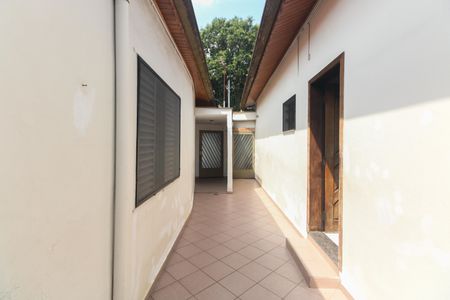 Casa à venda com 105m², 1 quarto e 2 vagas Casa à venda com 105m², 1 quarto e 2 vagasQuintal