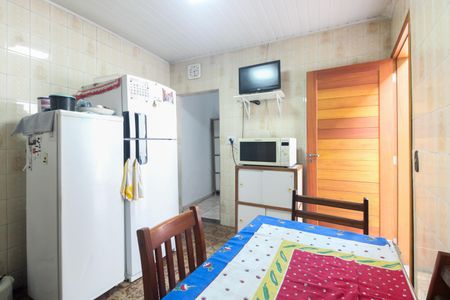 Casa à venda com 105m², 1 quarto e 2 vagas Casa à venda com 105m², 1 quarto e 2 vagasCozinha