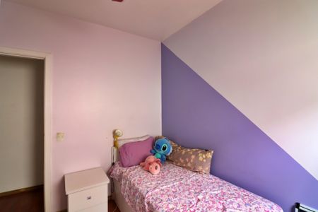 Casa de condomínio à venda com 107m², 3 quartos e 2 vagasQuarto 2