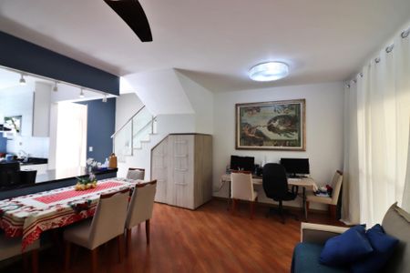 Sala  de casa de condomínio à venda com 3 quartos, 107m² em Planalto, São Bernardo do Campo