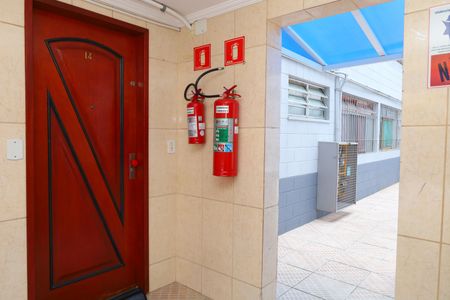 Apartamento para alugar com 56m², 2 quartos e 1 vagaÁrea comum - Saguão do prédio