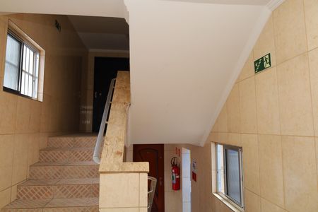 Apartamento para alugar com 56m², 2 quartos e 1 vagaÁrea comum - Saguão do andar