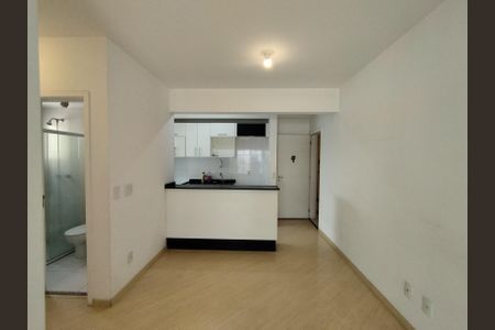 Apartamento para alugar com 67m², 2 quartos e 1 vagaSala 