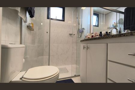 Apartamento à venda com 129m², 3 quartos e 4 vagas Apartamento à venda com 129m², 3 quartos e 4 vagasBanheiro da Suíte 3