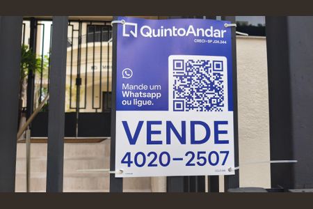 Apartamento à venda com 129m², 3 quartos e 4 vagas Apartamento à venda com 129m², 3 quartos e 4 vagasPlaquinha