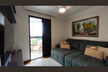 Apartamento à venda com 129m², 3 quartos e 4 vagas Apartamento à venda com 129m², 3 quartos e 4 vagasSala de TV