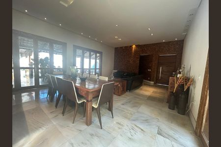 Casa à venda com 4 quartos, 548m² em Garças, Belo Horizonte