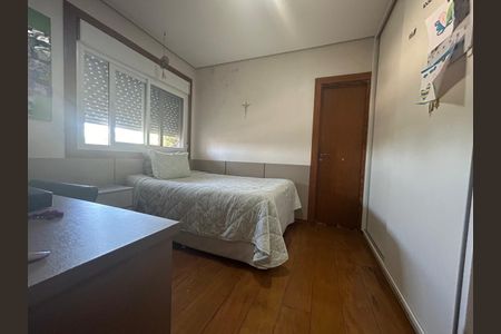 Casa à venda com 548m², 4 quartos e 6 vagas