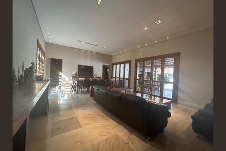 Casa à venda com 4 quartos, 548m² em Garças, Belo Horizonte