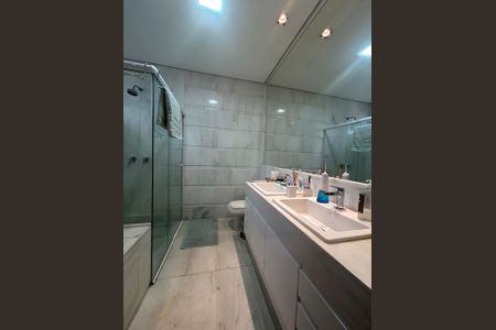 Casa à venda com 548m², 4 quartos e 6 vagas