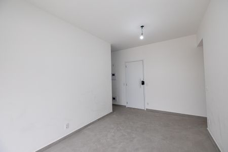 Sala de apartamento à venda com 2 quartos, 70m² em Vila Creti, Barueri