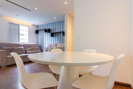 Apartamento à venda com 72m², 2 quartos e 2 vagasSala de Jantar