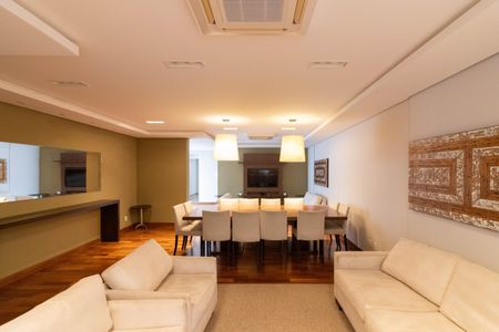 Apartamento à venda com 72m², 2 quartos e 2 vagasÁrea comum - Salão de festas