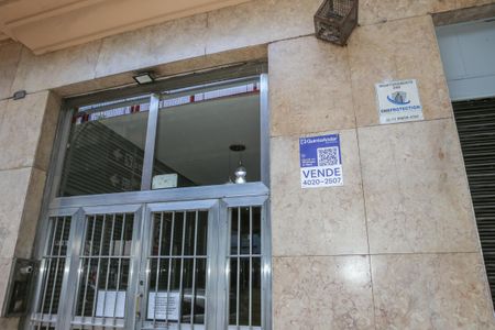 Apartamento para alugar com 112m², 3 quartos e sem vaga Apartamento para alugar com 112m², 3 quartos e sem vagaFachada