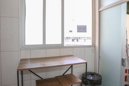 Apartamento para alugar com 112m², 3 quartos e sem vaga Apartamento para alugar com 112m², 3 quartos e sem vagaCozinha e Área de Serviço