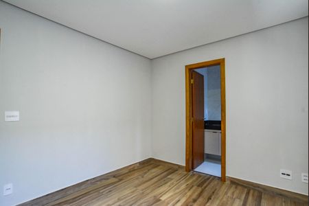 Casa para alugar com 175m², 2 quartos e 1 vaga Casa para alugar com 175m², 2 quartos e 1 vagaQuarto Suíte