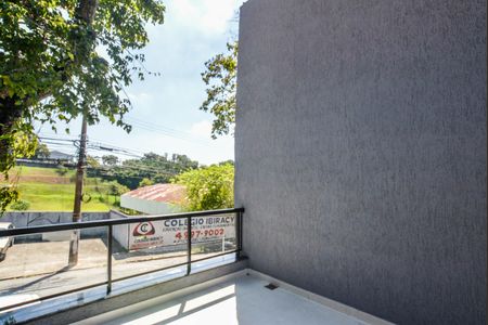 Casa para alugar com 175m², 2 quartos e 1 vaga Casa para alugar com 175m², 2 quartos e 1 vagaVaranda