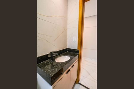 Casa para alugar com 175m², 2 quartos e 1 vaga Casa para alugar com 175m², 2 quartos e 1 vagaBanheiro Social