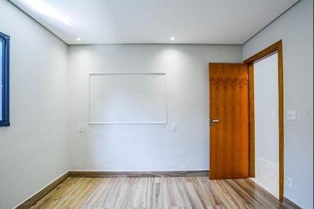 Casa para alugar com 175m², 2 quartos e 1 vaga Casa para alugar com 175m², 2 quartos e 1 vagaQuarto Suíte