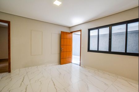 Casa para alugar com 175m², 2 quartos e 1 vaga Casa para alugar com 175m², 2 quartos e 1 vagaSala