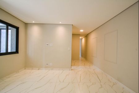 Casa para alugar com 175m², 2 quartos e 1 vaga Casa para alugar com 175m², 2 quartos e 1 vagaSala