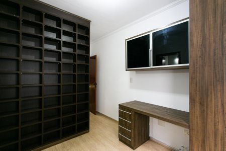 Casa de condomínio à venda com 192m², 3 quartos e 3 vagasSuíte 1