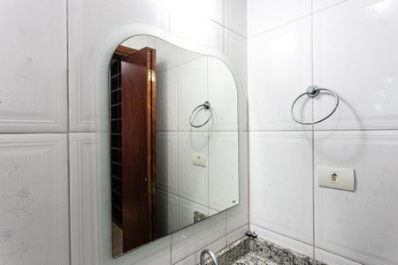 Casa de condomínio à venda com 192m², 3 quartos e 3 vagasBanheiro da Suíte 1