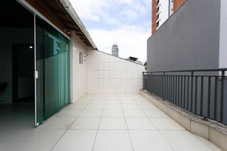 Casa de condomínio à venda com 192m², 3 quartos e 3 vagasVaranda