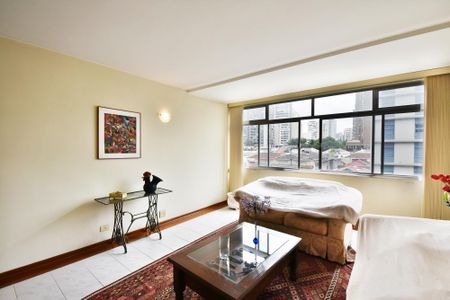 Apartamento à venda com 136m², 3 quartos e 1 vagaSala de estar