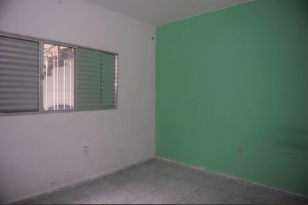 Casa para alugar com 1 quarto, 100m² em Vila Virginia, Itaquaquecetuba