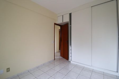 Apartamento para alugar com 73m², 3 quartos e 1 vagaQuarto 2