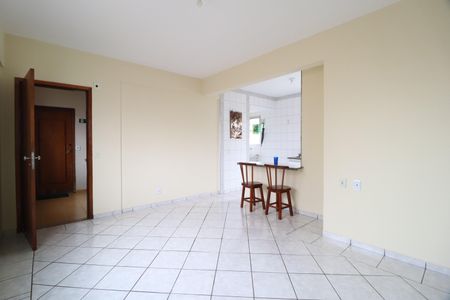 Sala de apartamento para alugar com 3 quartos, 73m² em Santa Maria, Uberlândia