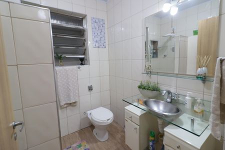 Casa à venda com 224m², 3 quartos e 2 vagasBanheiro 2