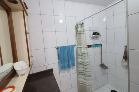 Casa à venda com 224m², 3 quartos e 2 vagasBanheiro 3
