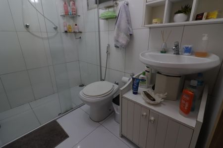 Casa à venda com 224m², 3 quartos e 2 vagasBanheiro da Suíte 1