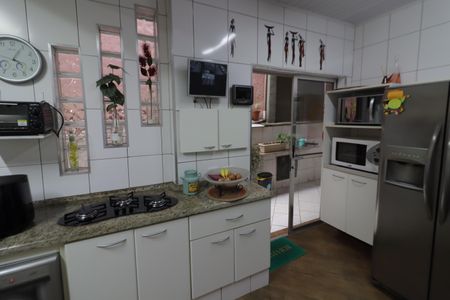 Casa à venda com 224m², 3 quartos e 2 vagasCozinha
