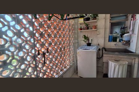 Apartamento à venda com 122m², 2 quartos e 1 vaga Apartamento à venda com 122m², 2 quartos e 1 vagaÁrea de Serviço