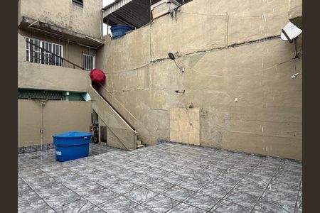 Casa à venda com 1400m², 5 quartos e sem vaga Casa à venda com 1400m², 5 quartos e sem vagaQuintal