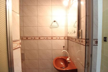 Casa à venda com 1400m², 5 quartos e sem vagaBanheiro 2