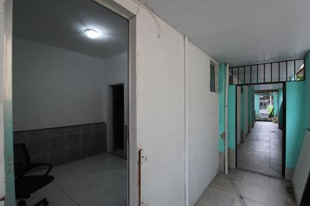 Casa à venda com 1400m², 5 quartos e sem vagaLateral da casa