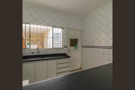 Casa à venda com 250m², 3 quartos e 3 vagasFoto 04