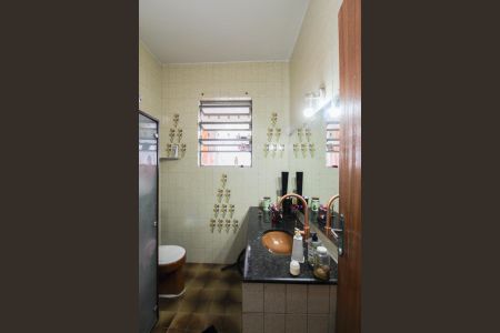 Casa à venda com 360m², 3 quartos e 2 vagas Casa à venda com 360m², 3 quartos e 2 vagasBanheiro Social