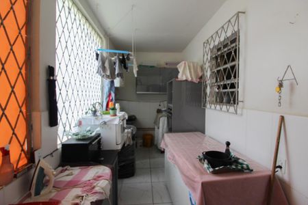 Casa à venda com 360m², 3 quartos e 2 vagas Casa à venda com 360m², 3 quartos e 2 vagasÁrea de Serviço