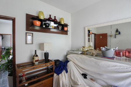 Sala 1 de casa à venda com 3 quartos, 360m² em Floramar, Belo Horizonte