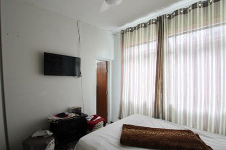 Casa à venda com 360m², 3 quartos e 2 vagas Casa à venda com 360m², 3 quartos e 2 vagasSuíte