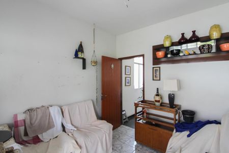 Sala 1 de casa à venda com 3 quartos, 360m² em Floramar, Belo Horizonte