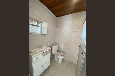 Banheiro de apartamento para alugar com 2 quartos, 64m² em Vila Conceição, Porto Alegre