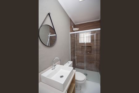 Casa para alugar com 100m², 2 quartos e 2 vagas Casa para alugar com 100m², 2 quartos e 2 vagasBanheiro Social